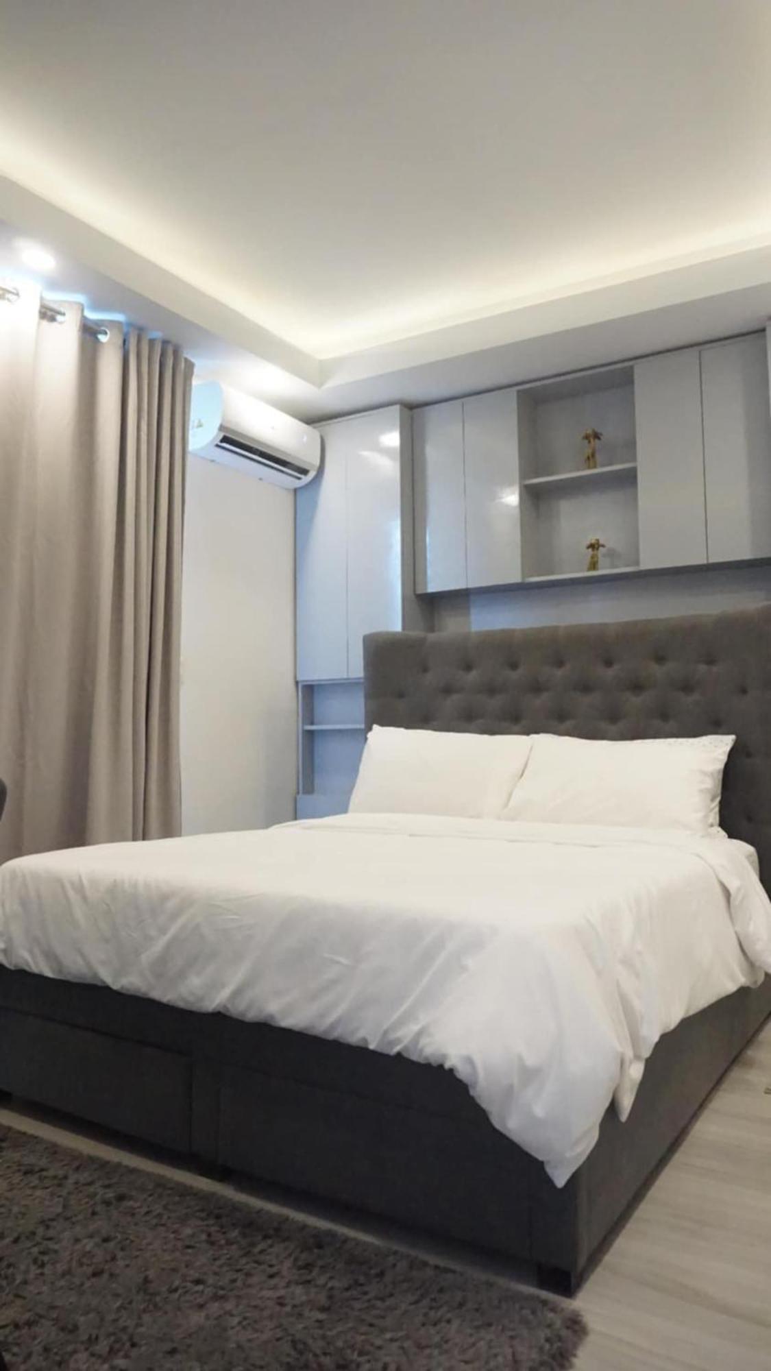 Deluxe Condo 2 Bedroom, 7Th Floor Room Bc In One Madison Tower 3, Megaworld Boulevard, Mandurriao Iloilo City, Philippines エクステリア 写真