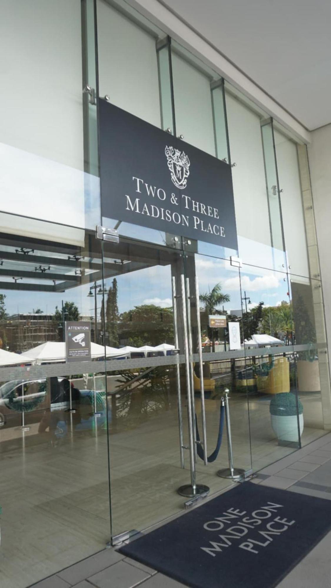 Deluxe Condo 2 Bedroom, 7Th Floor Room Bc In One Madison Tower 3, Megaworld Boulevard, Mandurriao Iloilo City, Philippines エクステリア 写真