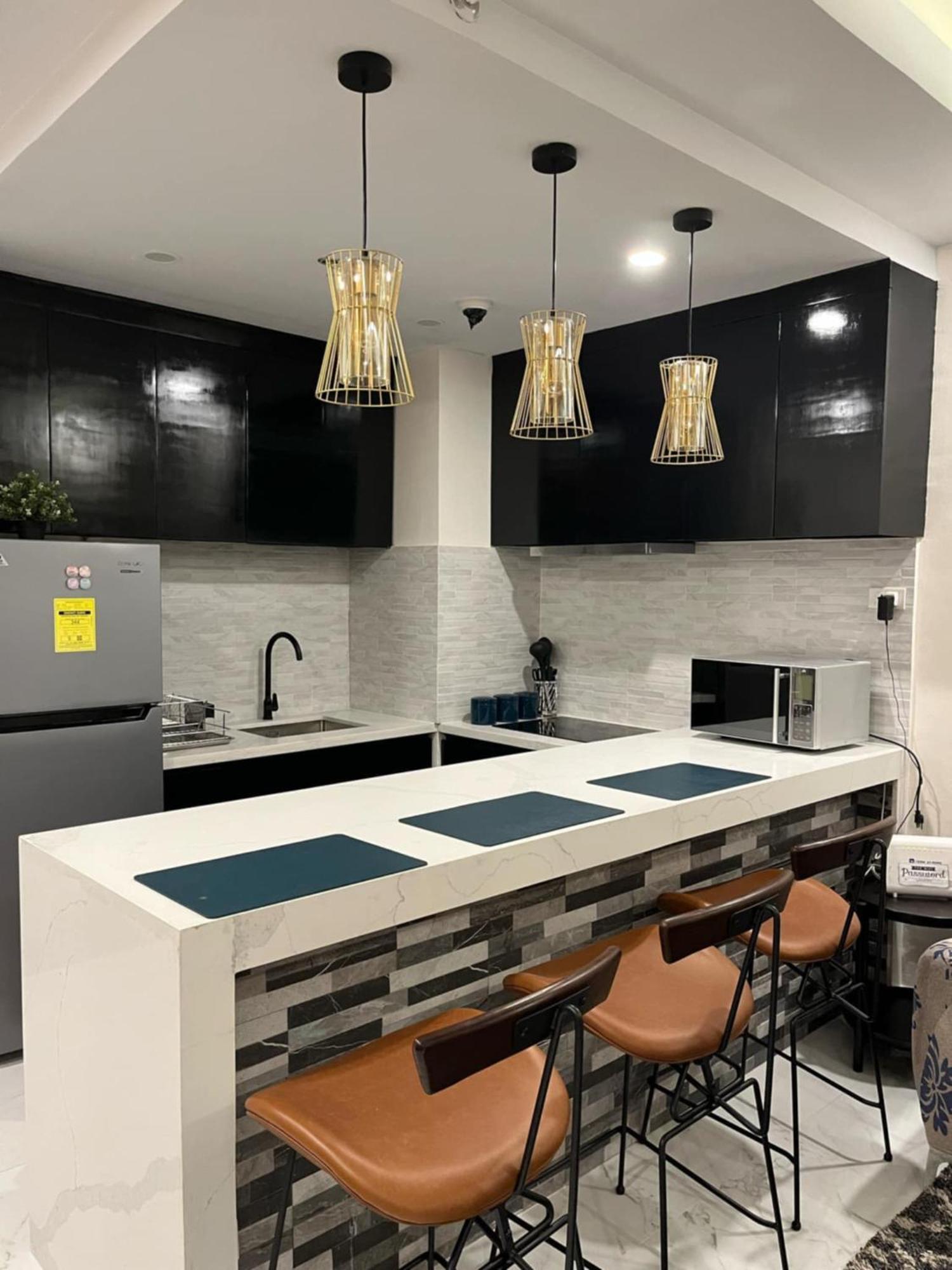 Deluxe Condo 2 Bedroom, 7Th Floor Room Bc In One Madison Tower 3, Megaworld Boulevard, Mandurriao Iloilo City, Philippines エクステリア 写真