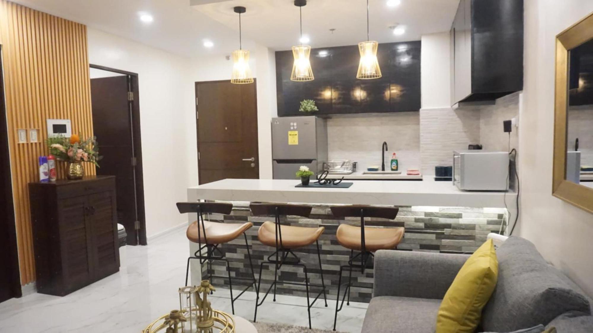Deluxe Condo 2 Bedroom, 7Th Floor Room Bc In One Madison Tower 3, Megaworld Boulevard, Mandurriao Iloilo City, Philippines エクステリア 写真